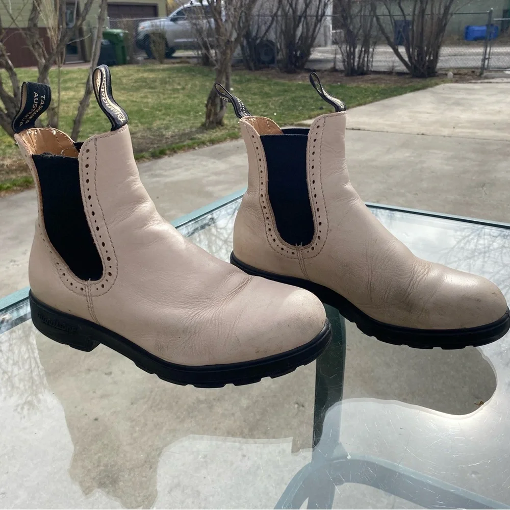 Blundstone Women's Cream Boots - Picture 8 of 8